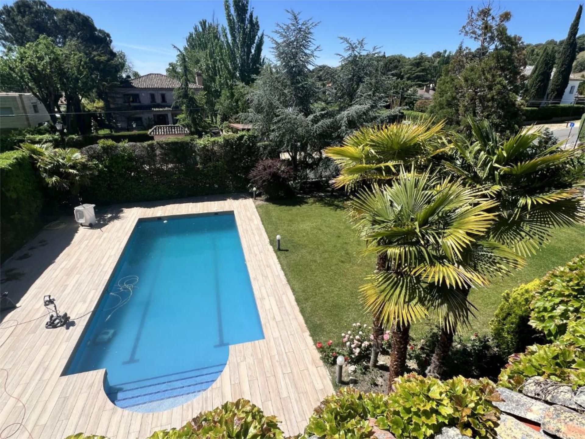 Swimming pool of House or chalet for sale in Villanueva de la Cañada  with Air Conditioner, Terrace and Swimming Pool