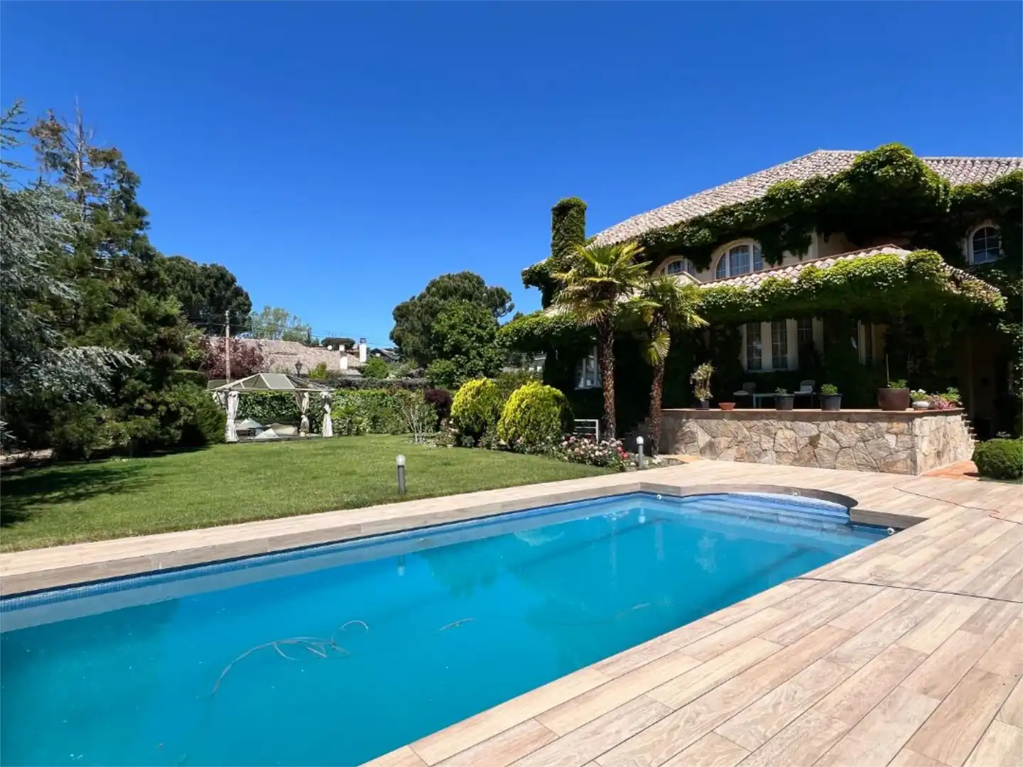 Casa o xalet en venda a Calle Castillo de Aulencia, 10, Villafranca del Castillo Piscina de Casa o xalet en venda en Villanueva de la Cañada amb Aire condicionat, Terrassa i Piscina