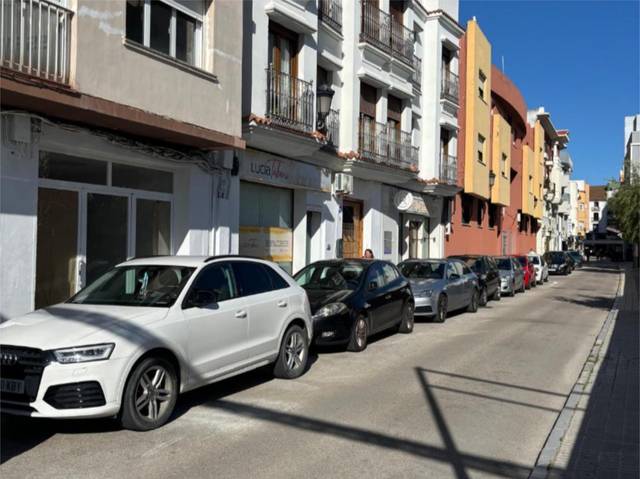 Local comercial en Alquiler en Calle Méndez Núñez, 20 en Centro- San Felipe - Huerta Fava