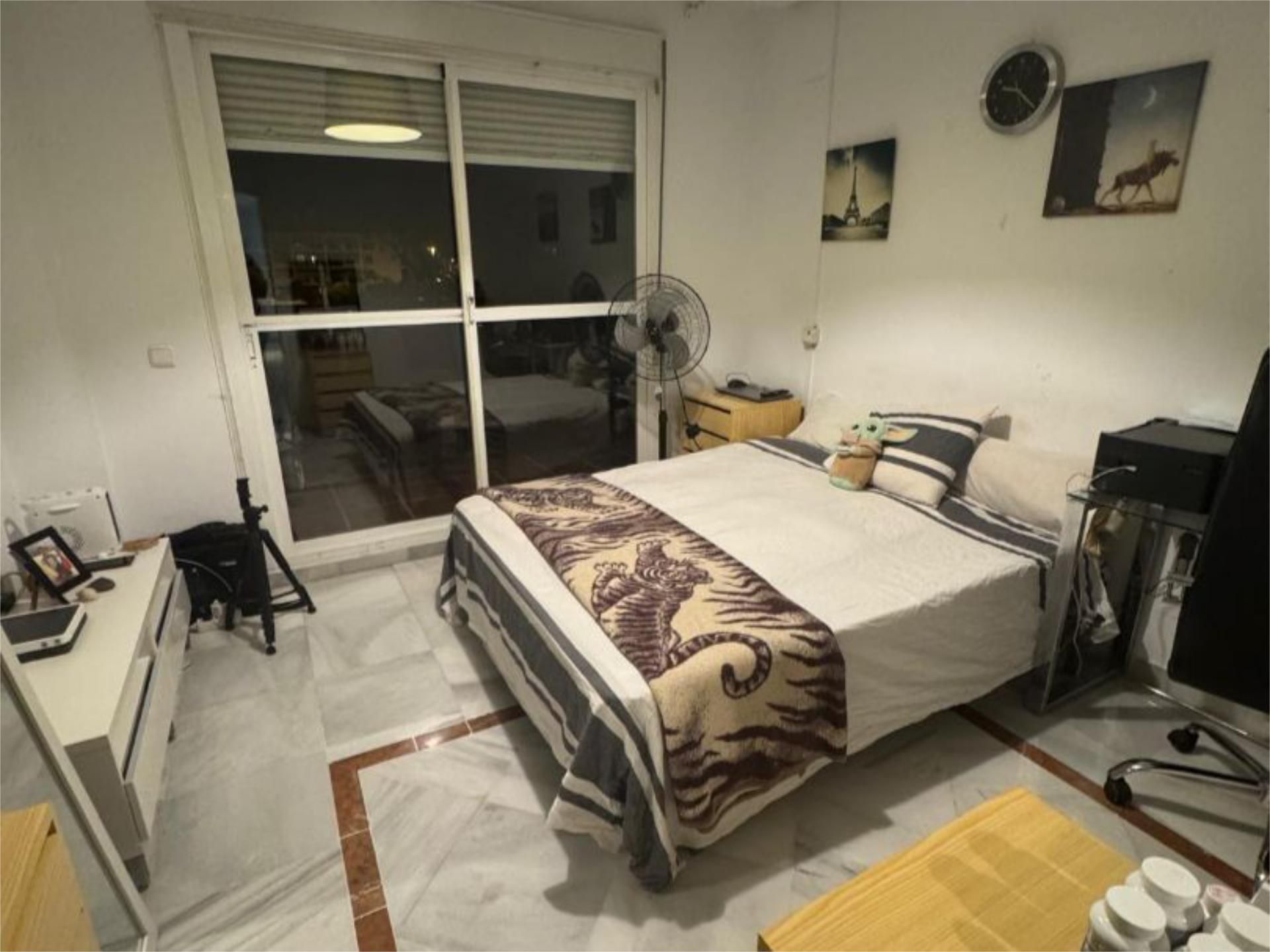 Flat to share in Calle las Azaleas, 15, Nueva Andalucía centro Bedroom of Flat to share in Marbella with Air Conditioner, Heating and Terrace