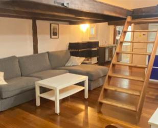 Sala d'estar de Apartament de lloguer en Bilbao  amb Calefacció, Parquet i Moblat