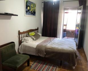 Bedroom of Flat to share in Tres Cantos  with Heating, Parquet flooring and Terrace