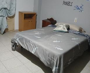 Bedroom of Flat to rent in Tortosa  with Storage room, Oven and Washing machine