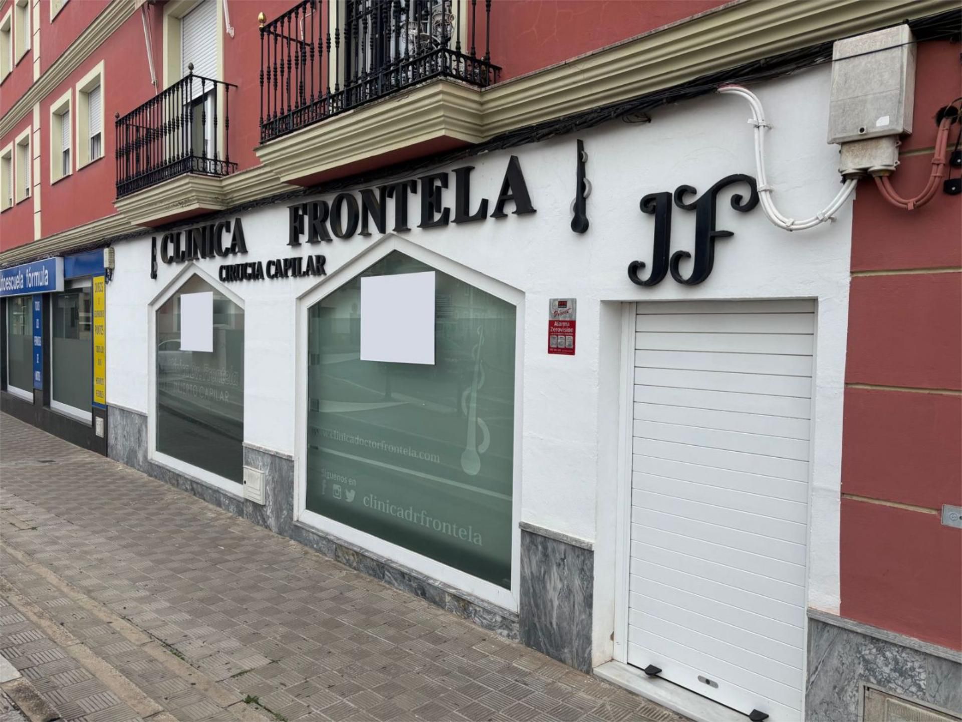 Exterior view of Premises to rent in Dos Hermanas  with Air Conditioner