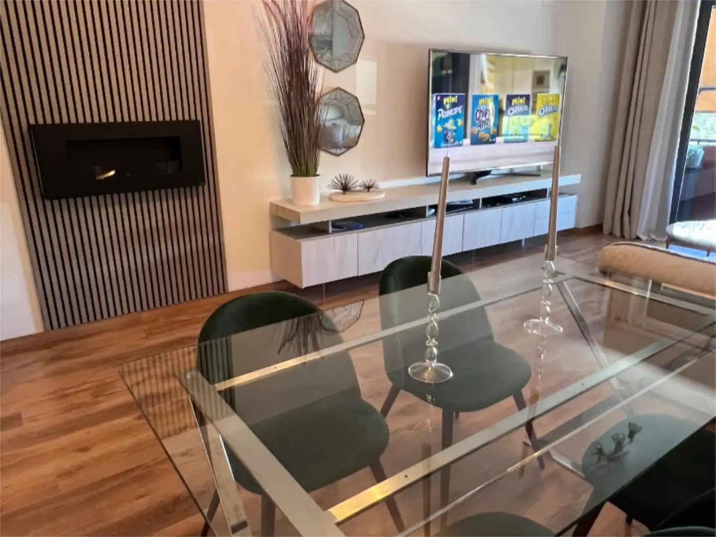 Flat for sale in Calle Diputado Ignacio Gallego, 14, Poniente-Norte - Miralbaida - Parque Azahara Dining room of Flat for sale in Córdoba with Air Conditioner, Heating and Parquet flooring
