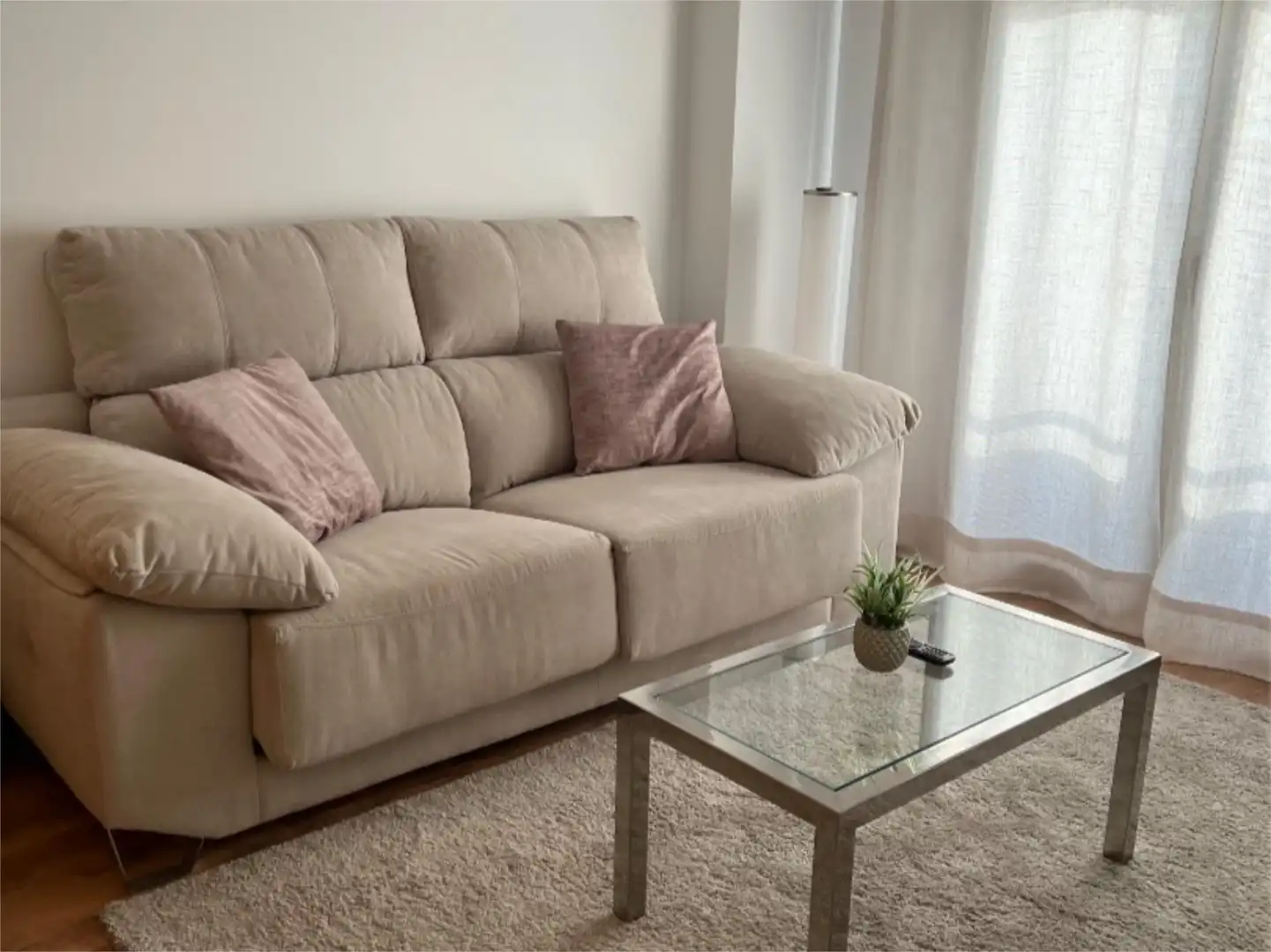 Flat for sale in Calle Diputado Ignacio Gallego, 14, Poniente-Norte - Miralbaida - Parque Azahara Living room of Flat for sale in Córdoba with Air Conditioner, Heating and Parquet flooring
