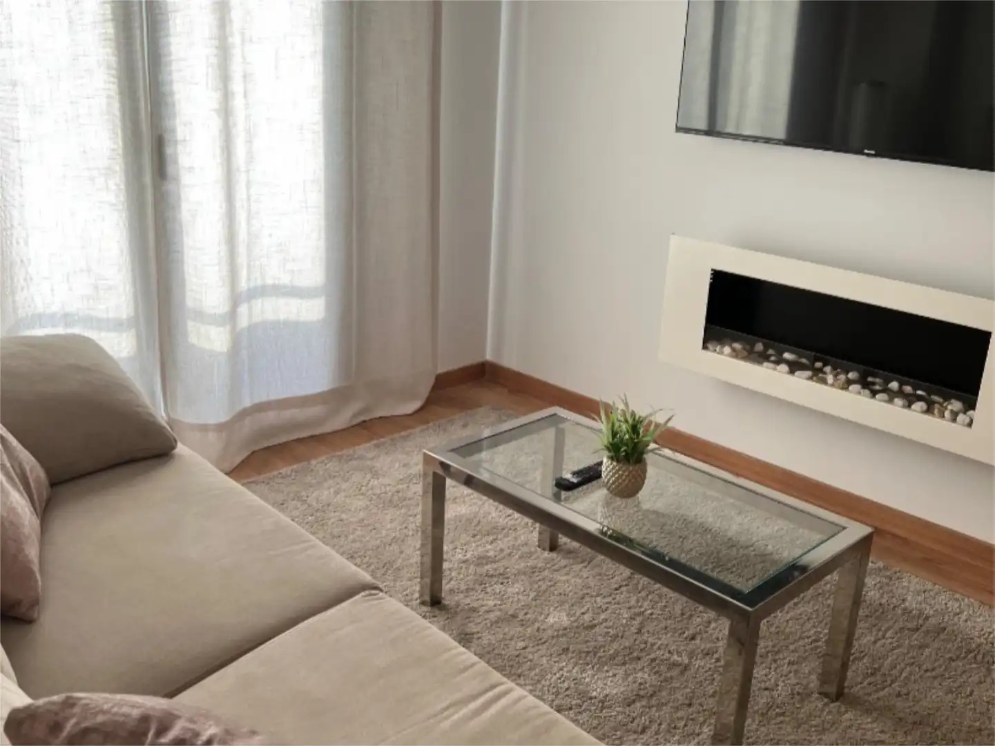 Flat for sale in Calle Diputado Ignacio Gallego, 14, Poniente-Norte - Miralbaida - Parque Azahara Living room of Flat for sale in Córdoba with Air Conditioner, Heating and Parquet flooring