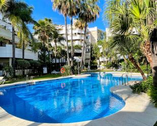 Swimming pool of Flat for sale in Marbella  with Air Conditioner, Heating and Private garden