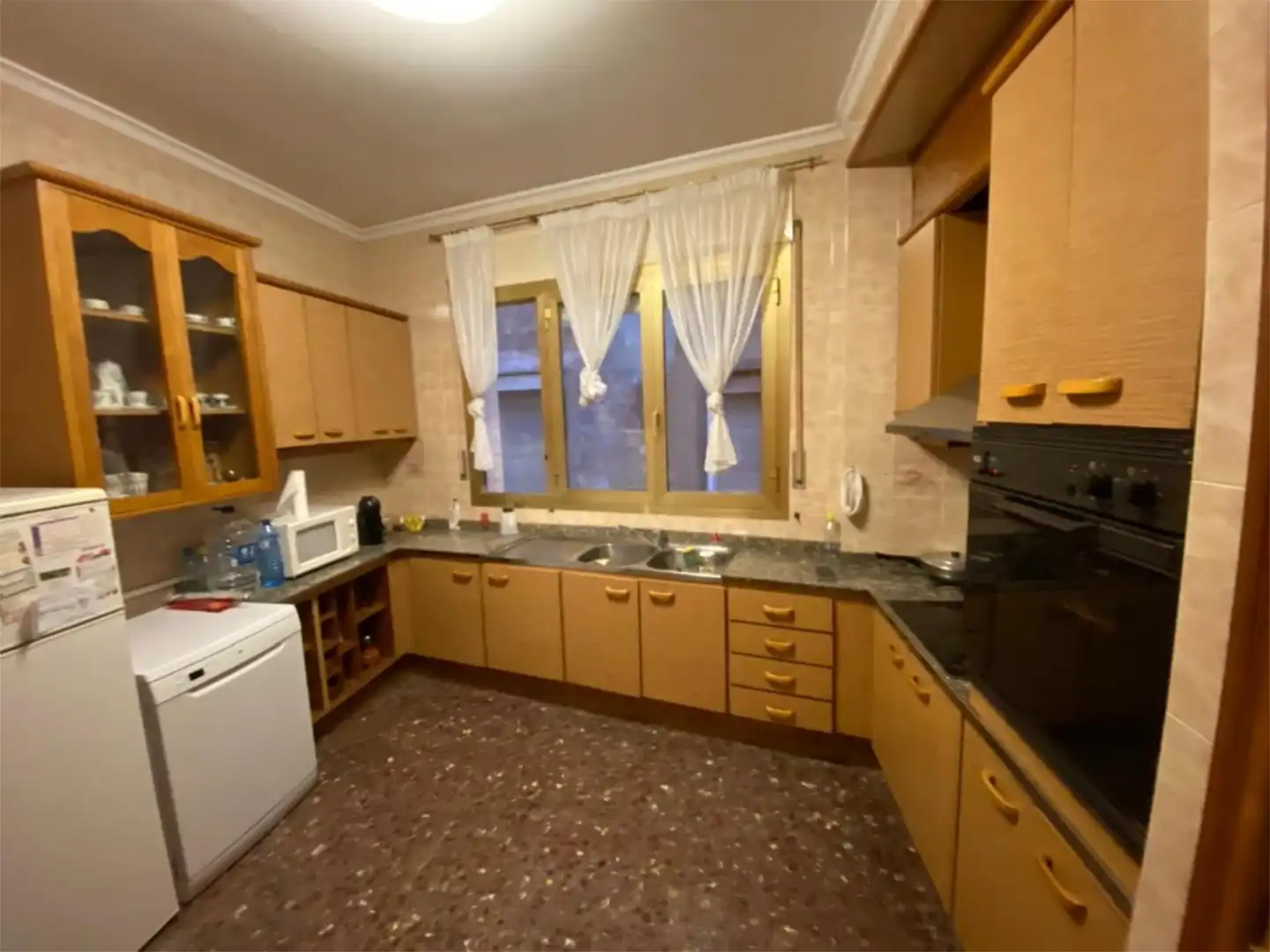 Casa adosada en venta en Carrer de la Bassa D'en Gaire, 5, Gandesa Cocina de Casa adosada en venta en Gandesa con Aire acondicionado