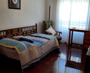 Bedroom of Flat to share in  Madrid Capital  with Heating, Parquet flooring and Furnished