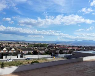 Vista exterior de Pis de lloguer en Ávila Capital amb Calefacció, Parquet i Terrassa