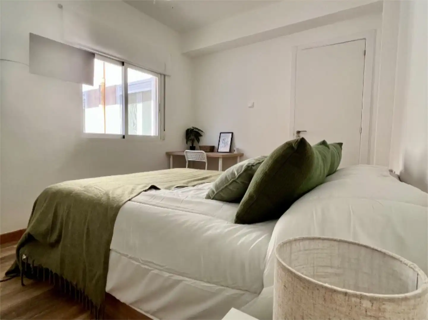 Room in Carrer d'Algol, 15, Ciudad de Asís