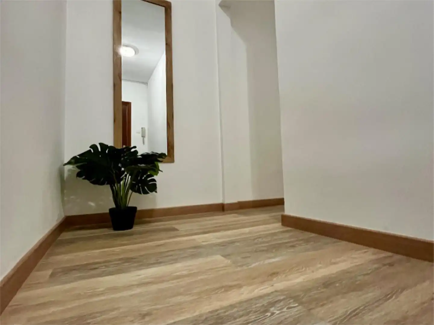 Room in Carrer d'Algol, 15, Ciudad de Asís