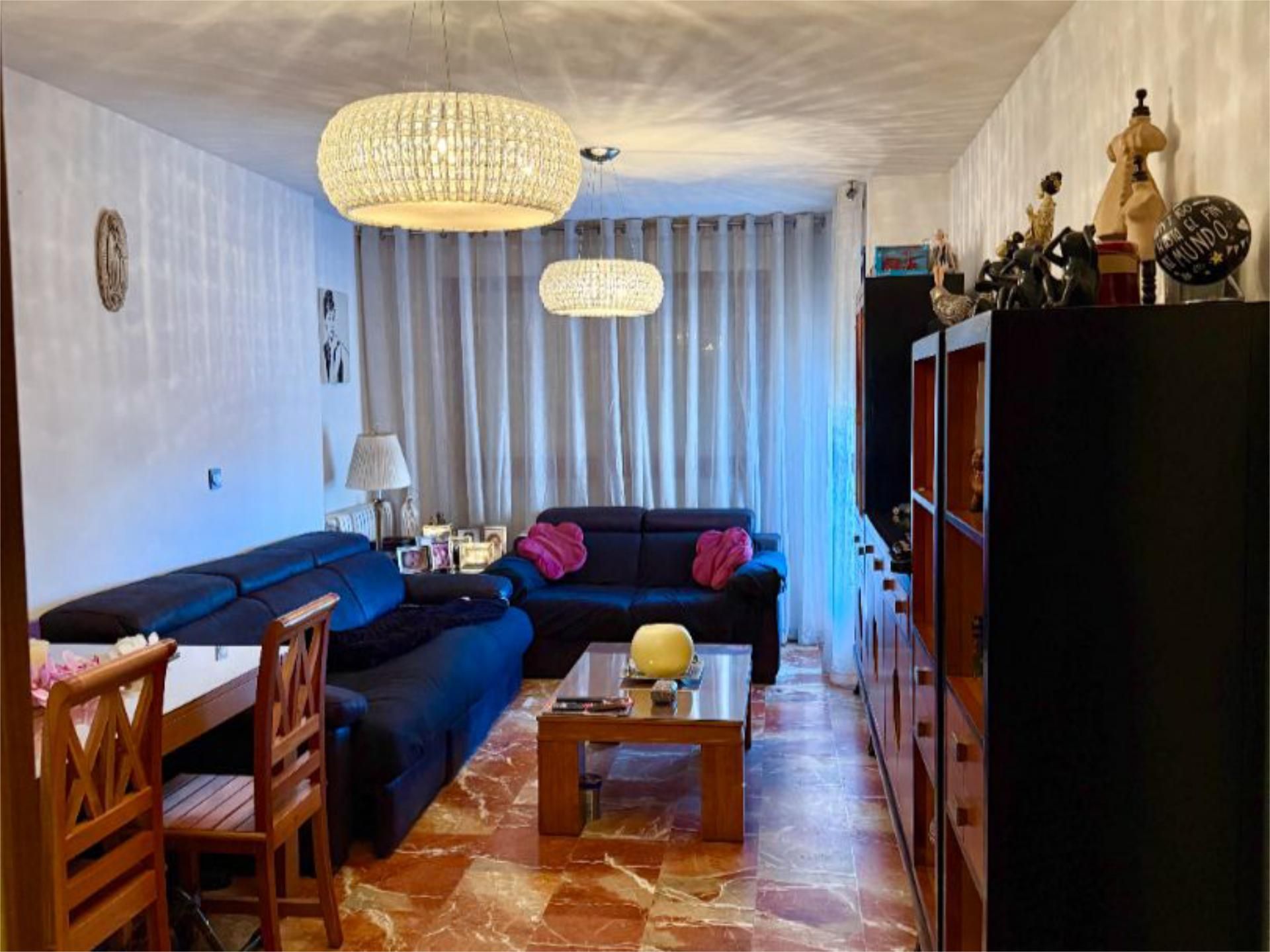 Sala d'estar de Apartament en venda en  Albacete Capital amb Calefacció, Balcó i Videoporter