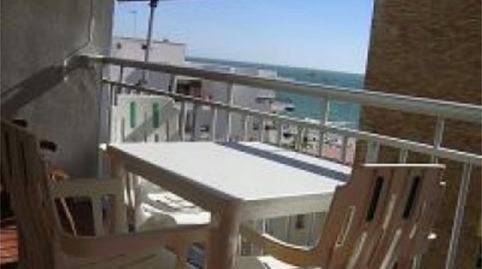 Foto 3 de Piso en venta en Avenida de Sevilla, 68, Playa de la Regla, Chipiona