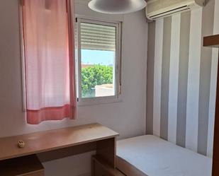 Dormitori de Pis en venda en  Almería Capital amb Aire condicionat, Calefacció i Terrassa