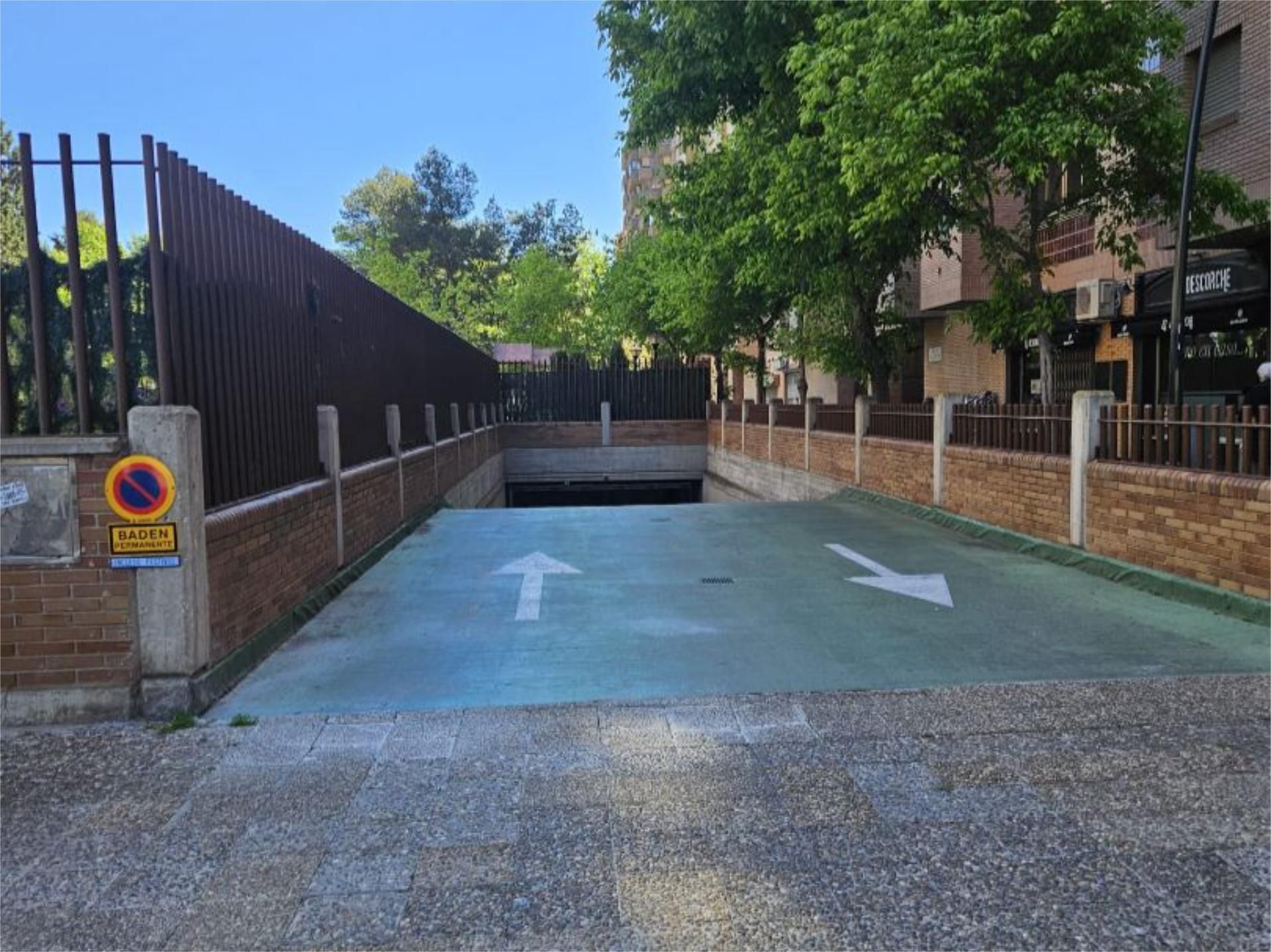 Parking of Garage to rent in  Zaragoza Capital