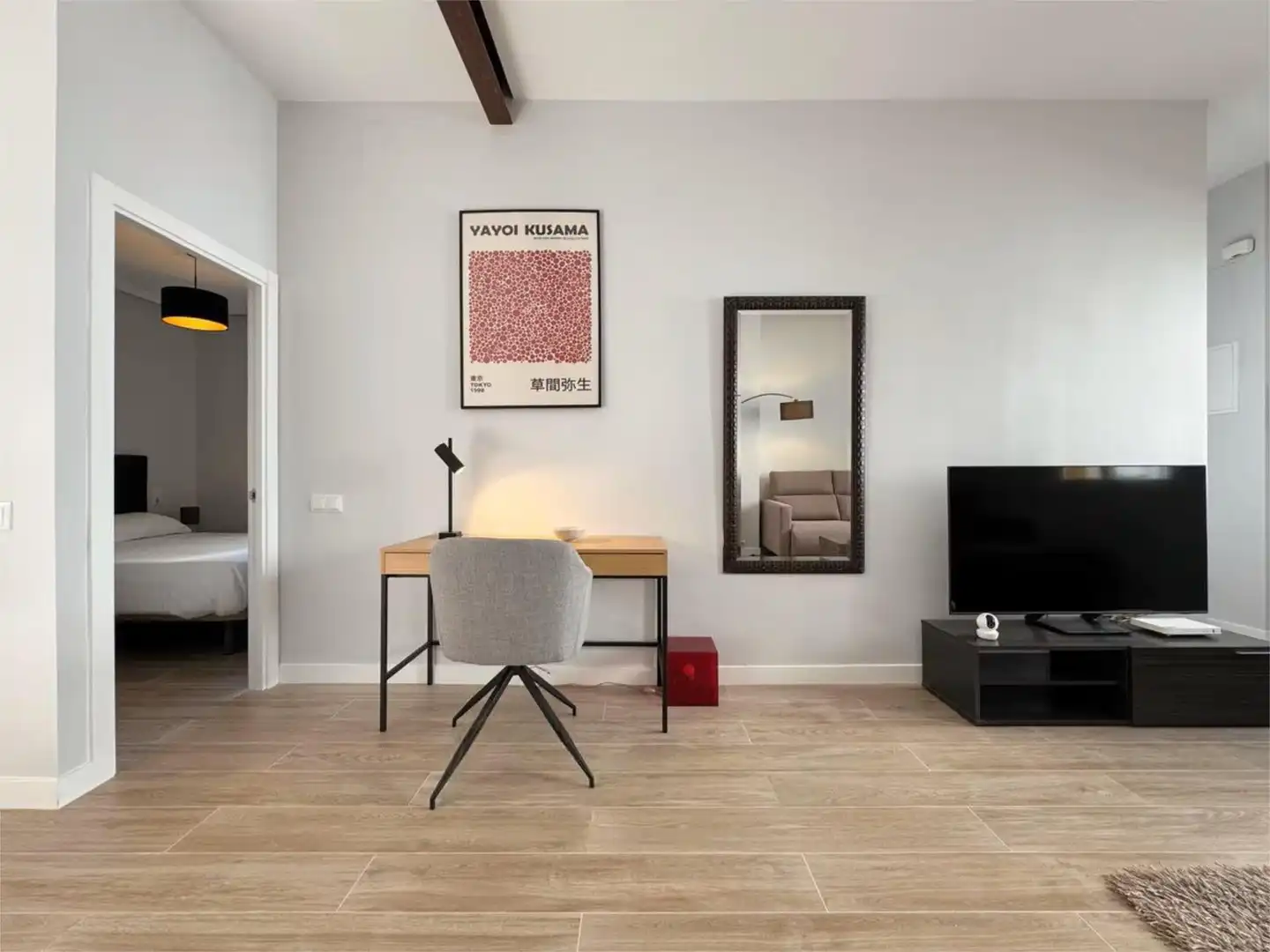 Flat for rent in Avenida Carlos V, 20, Parque María Luisa -Giralda Sur Living room of Flat for rent in Sevilla with Air Conditioner, Heating and Parquet flooring