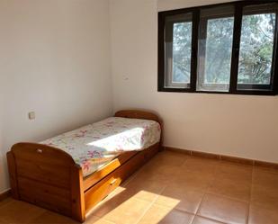 Dormitori de Casa o xalet per a compartir en Valdemorillo amb Calefacció, Jardí privat i Parquet