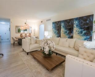 Living room of Flat for sale in Marbella  with Air Conditioner, Heating and Private garden