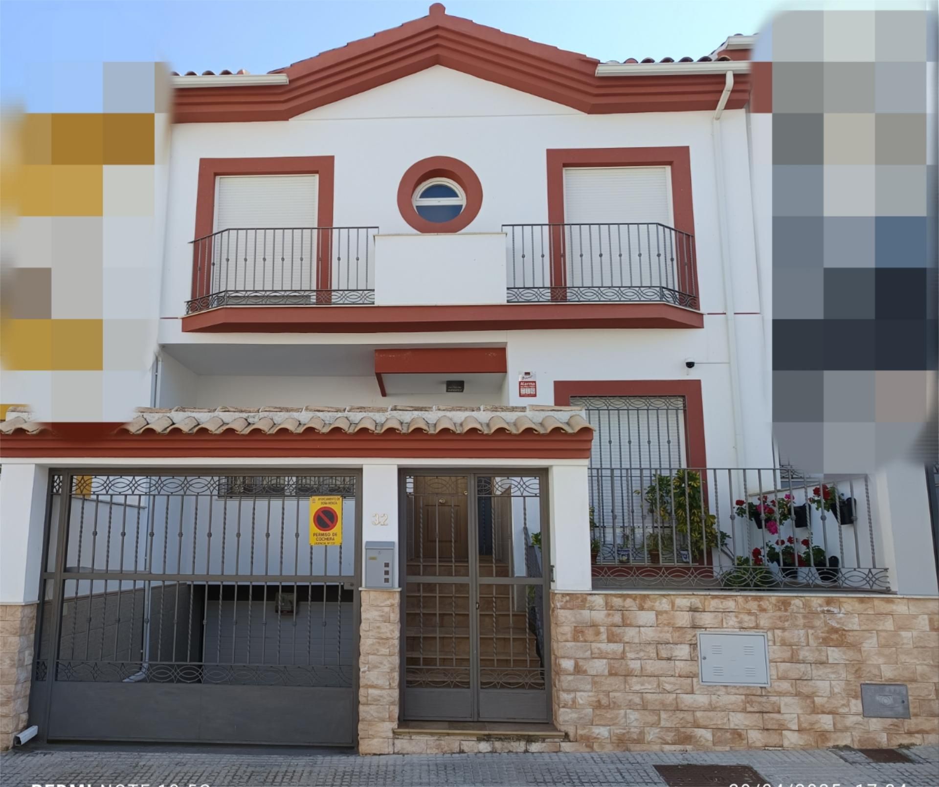 Vista exterior de Casa adosada en venda en Doña Mencía amb Aire condicionat, Terrassa i Balcó