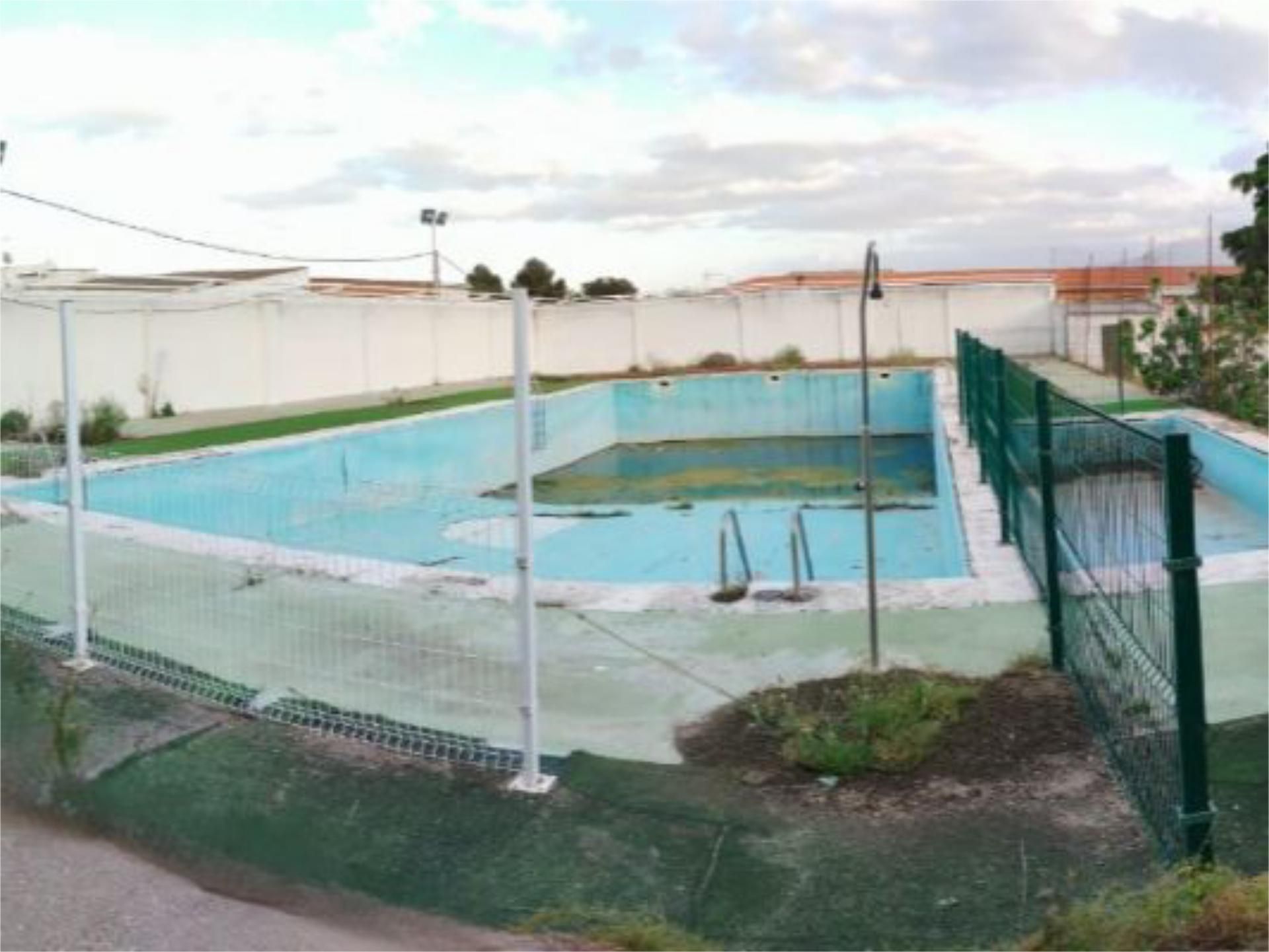 Swimming pool of Constructible Land for sale in Quero