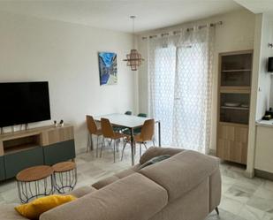 Living room of Duplex to rent in Tomares  with Air Conditioner, Heating and Terrace