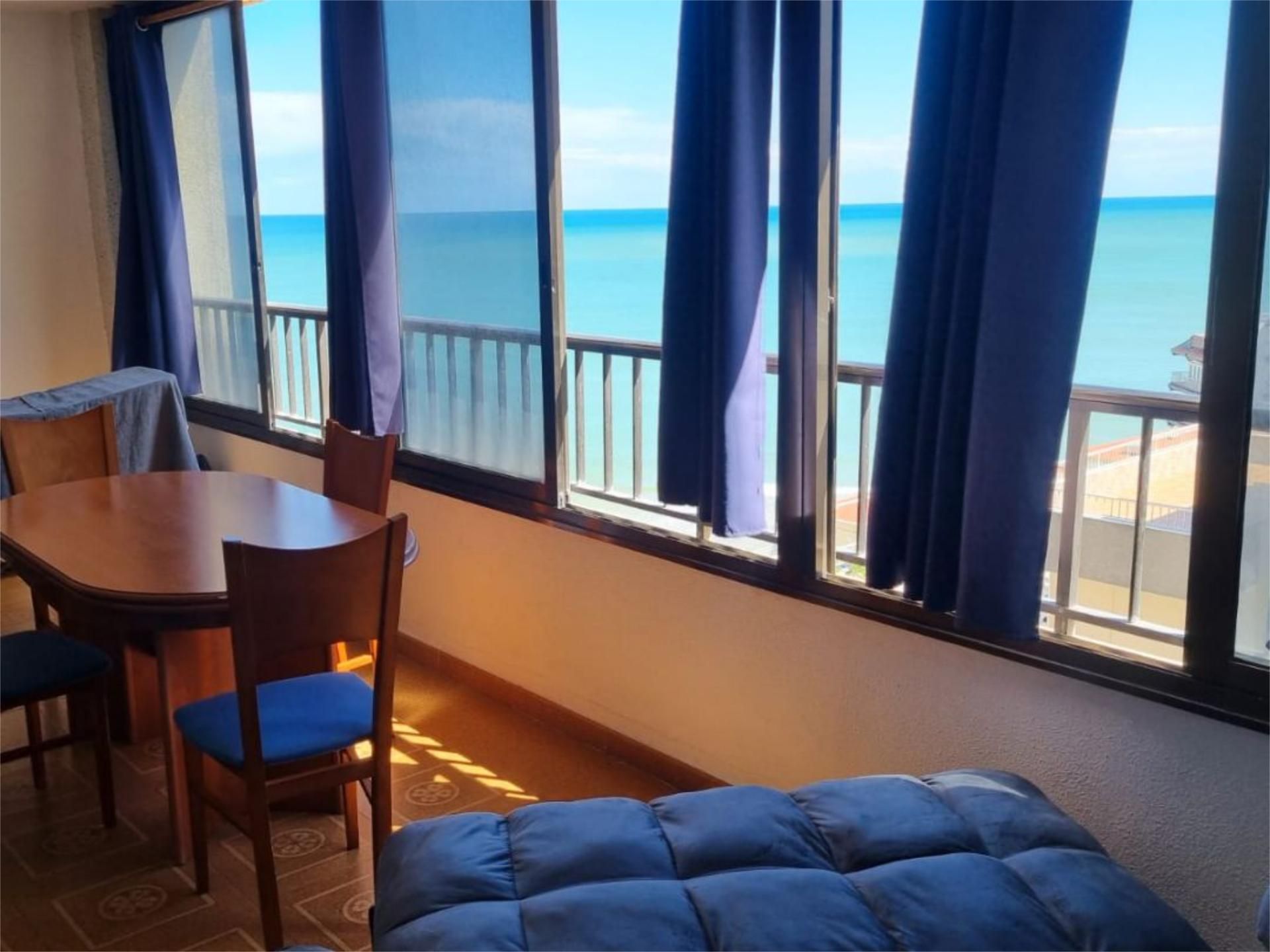 Bedroom of Flat to rent in Cullera  with Terrace, Storage room and Furnished