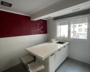 Cuina de Pis en venda en Burgos Capital amb Calefacció, Parquet i Moblat