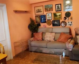 Living room of Flat for sale in  Madrid Capital  with Heating, Private garden and Terrace