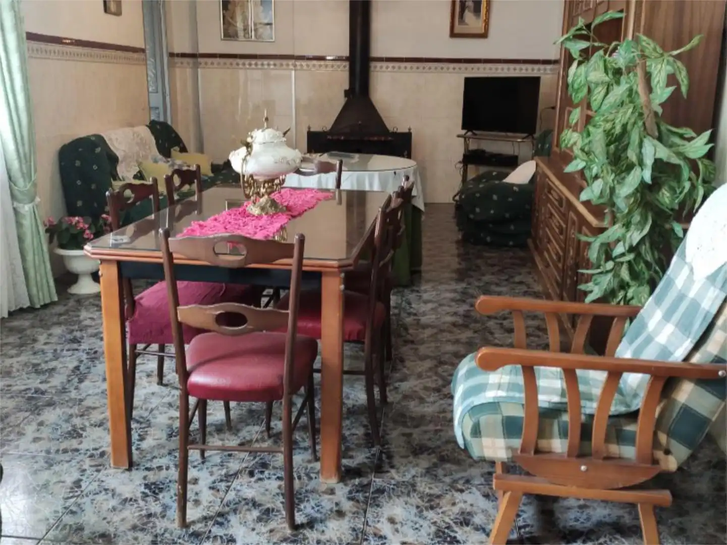 Piso en venta en Calle Pi y Margall, 8, Marmolejo Comedor de Piso en venta en Marmolejo con Aire acondicionado y Amueblado
