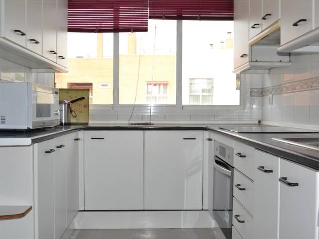 Piso en Alquiler en Calle Diego Angulo Íñiguez, 9 en La Calzada - La Florida