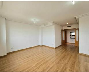 Sala d'estar de Pis de lloguer en Alicante / Alacant amb Aire condicionat, Calefacció i Parquet