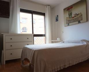 Bedroom of Flat to share in  Madrid Capital  with Heating, Private garden and Parquet flooring