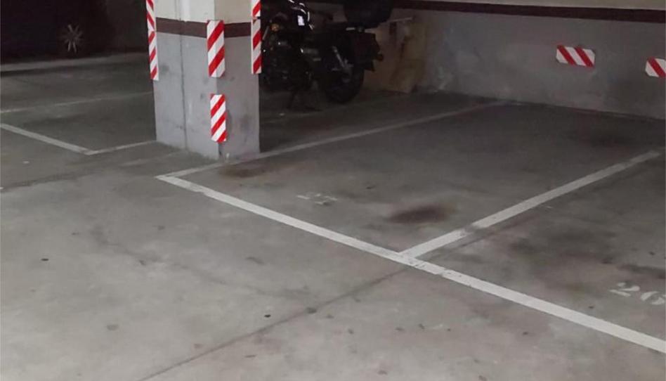 Photo 1 of Garage to rent in Calle de Pablo Freire, 2, Campo de Tiro, Madrid