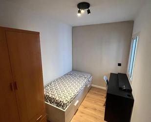 Bedroom of Flat to share in Sant Boi de Llobregat  with Parquet flooring, Terrace and Furnished