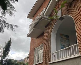 Vista exterior de Casa o xalet en venda en  Madrid Capital amb Aire condicionat, Terrassa i Balcó