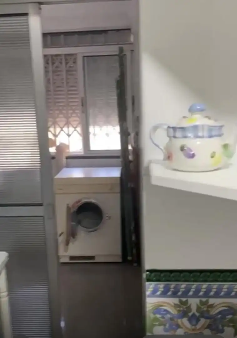 Cocina de Piso de alquiler en Sevilla con Aire acondicionado, Calefacción y Amueblado