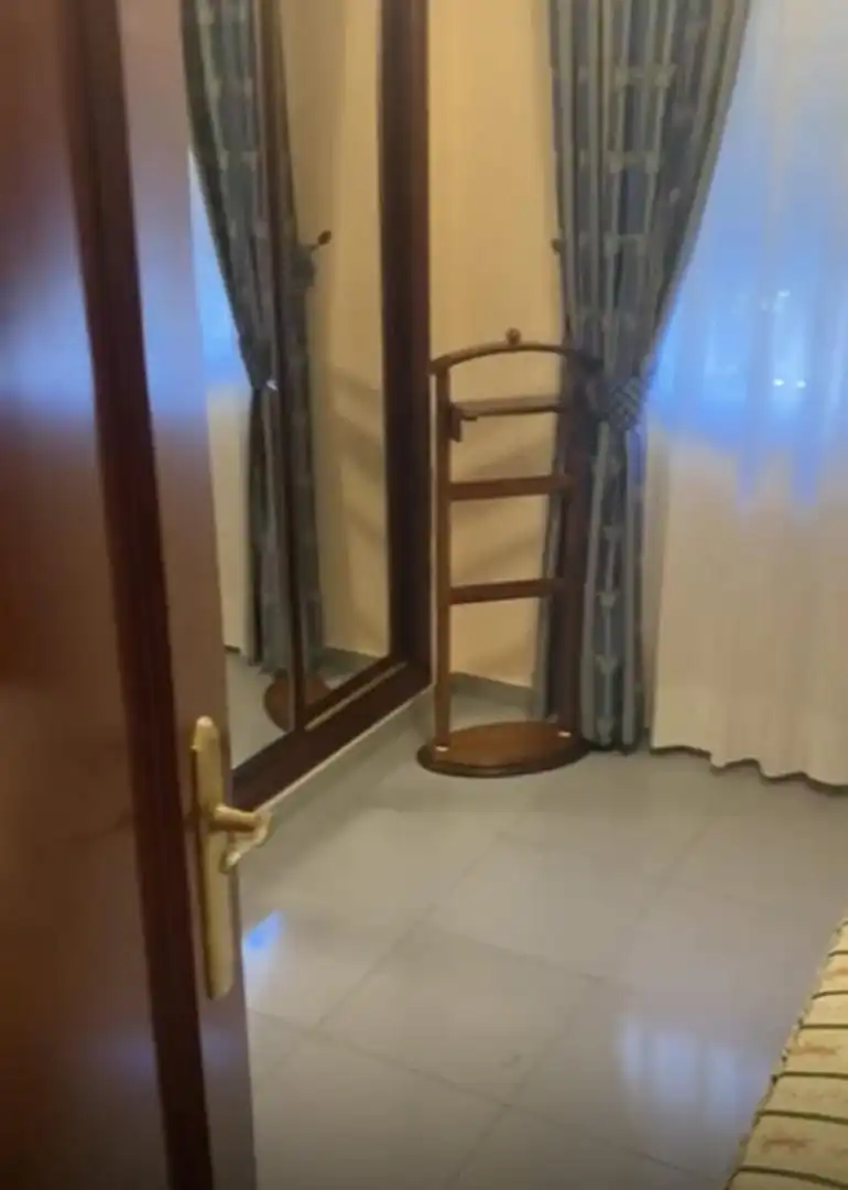 Habitación de Piso de alquiler en Sevilla con Aire acondicionado, Calefacción y Amueblado
