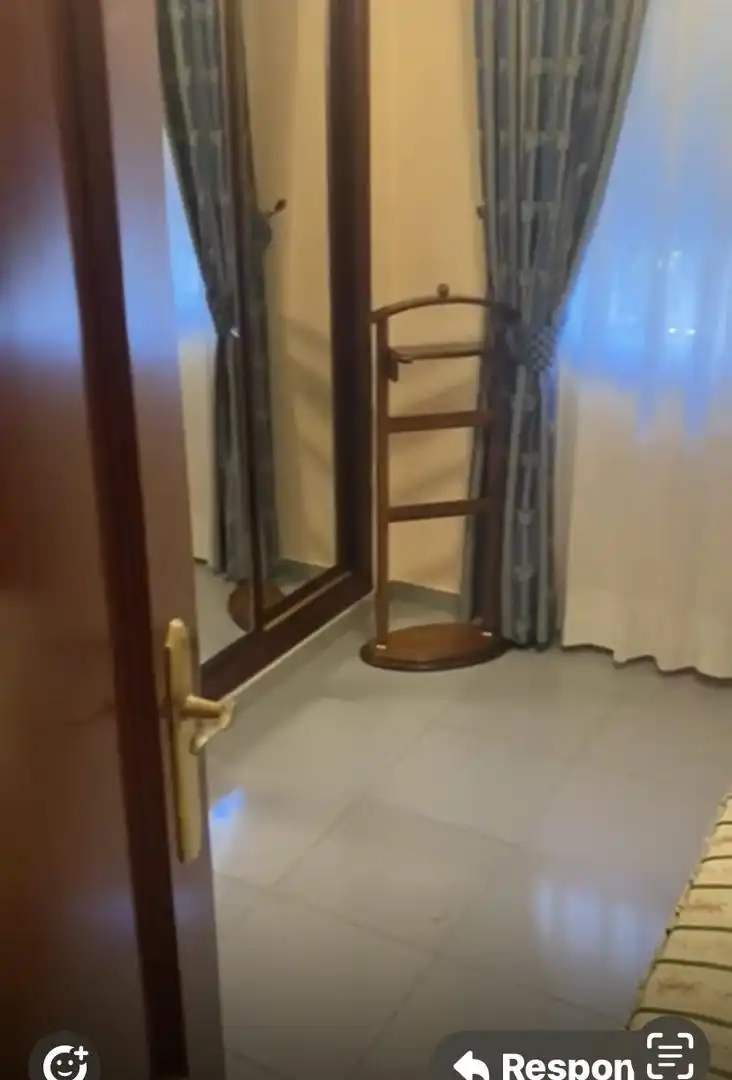 Habitación de Piso de alquiler en Sevilla con Aire acondicionado, Calefacción y Amueblado
