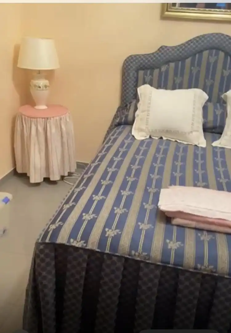 Habitación de Piso de alquiler en Sevilla con Aire acondicionado, Calefacción y Amueblado