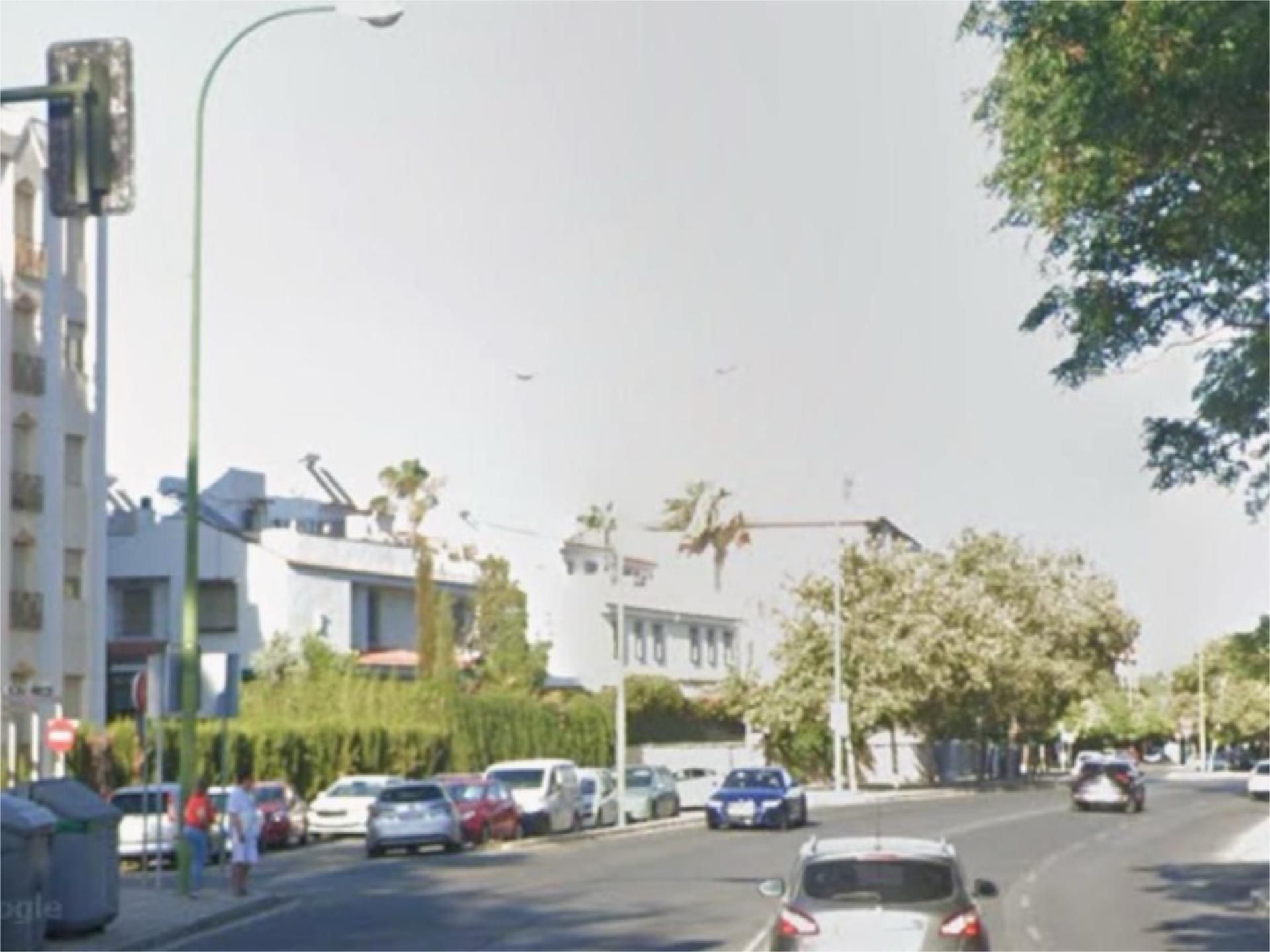 Flat for sale in Calle Castillo de Encinasola, 16, Pedro Salvador - Las Palmeritas Exterior view of Flat for sale in  Sevilla Capital