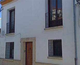 Vista exterior de Casa adosada en venda en Espiel amb Calefacció, Jardí privat i Terrassa