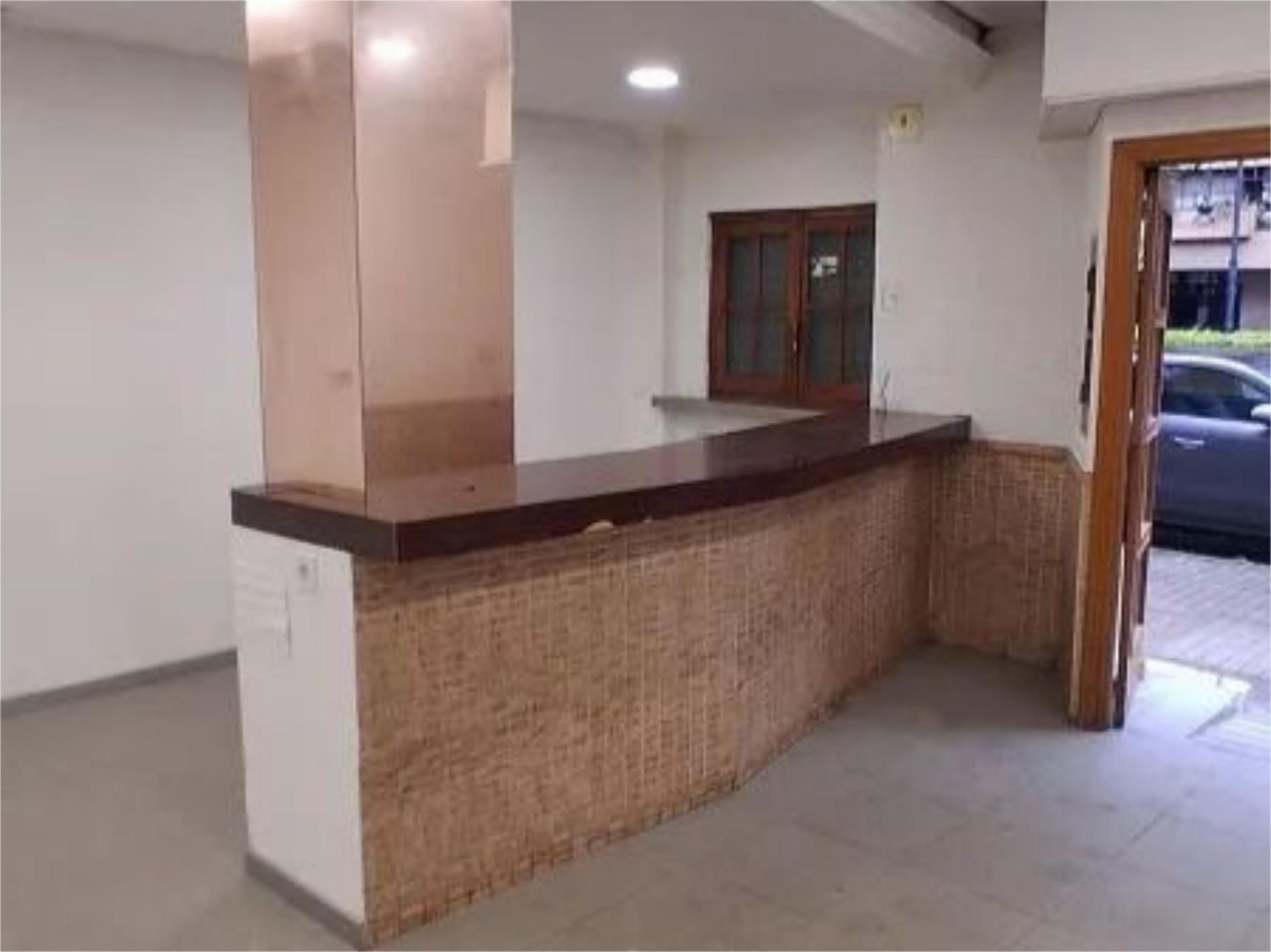 Cuina de Local de lloguer en  Valencia Capital amb Aire condicionat