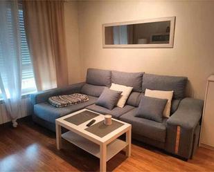Sala d'estar de Apartament en venda en Valverde de la Virgen amb Terrassa