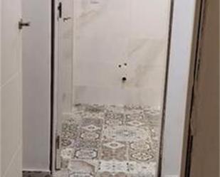 Bany de Apartament en venda en  Sevilla Capital amb Moblat