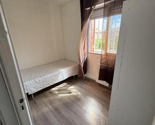 Bedroom of Flat to share in  Madrid Capital  with Heating, Furnished and Oven