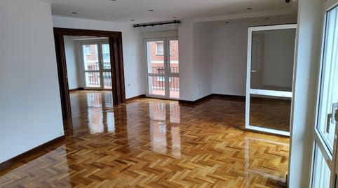 Photo 2 of Flat to rent in Plaza Humedal, 5, Barrio del Centro, Asturias