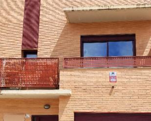 Terrassa de Casa adosada en venda en Utebo amb Aire condicionat, Calefacció i Jardí privat