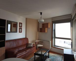 Living room of Flat to rent in Vigo   with Heating, Parquet flooring and Furnished